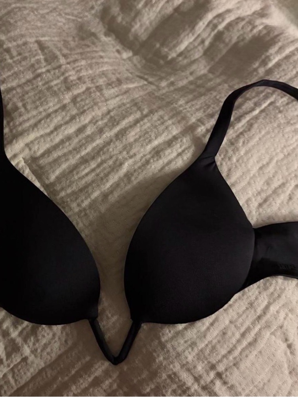 SKIMS Black Contour T-Shirt Bra